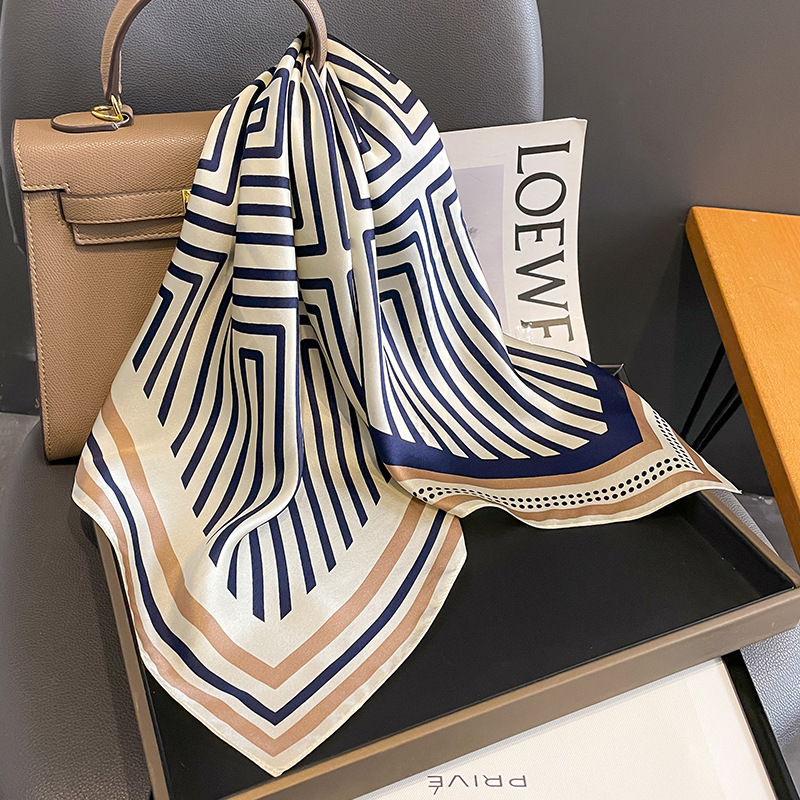 Khăn lụa cao cấp, kiểu dáng vu - đánh giá và giá Women Fashion Necktie
