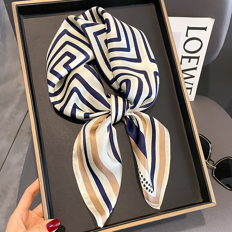 Khăn lụa cao cấp, kiểu dáng vu - đánh giá và giá Women Fashion Necktie